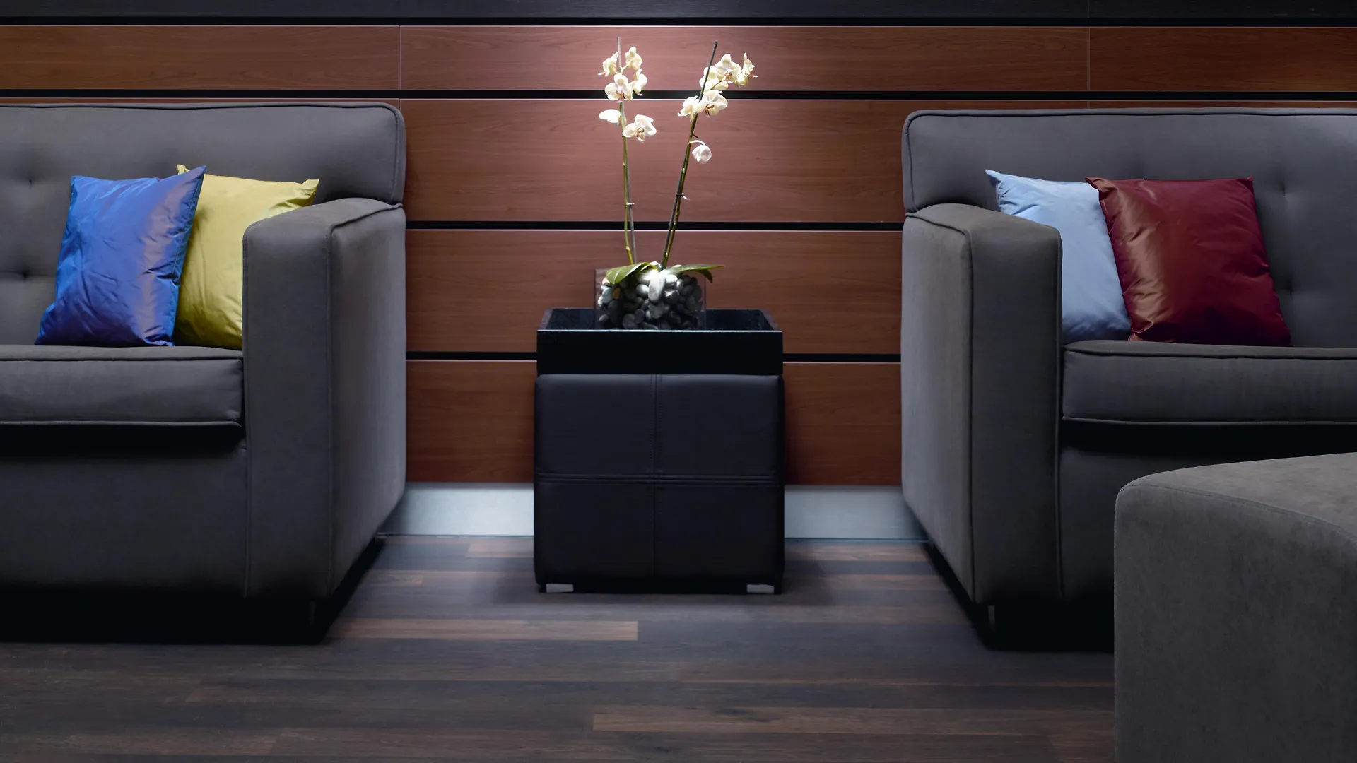 The Rilano Hotel Muenchen contacts